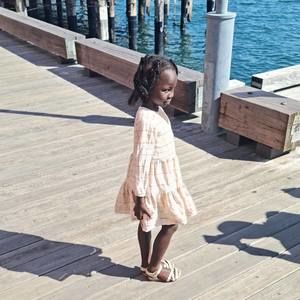 Meet your Posher, Awut